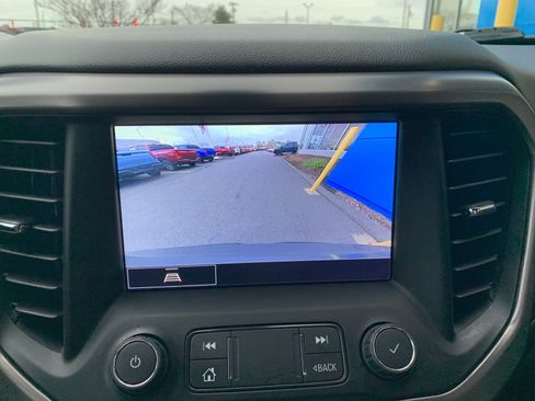 Used 2021 GMC Acadia AT4 image 28