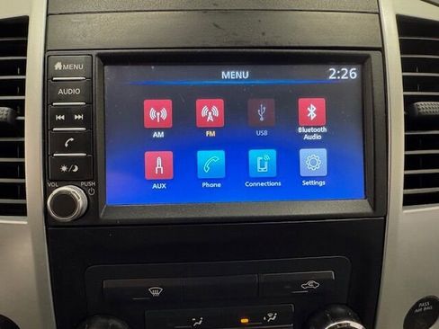 Used 2019 Nissan Frontier SV image 10