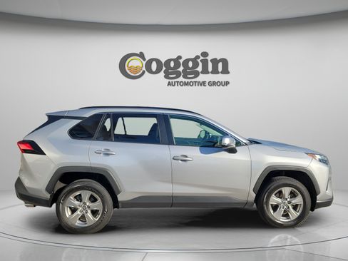 Used 2024 Toyota RAV4 XLE FWD image 4