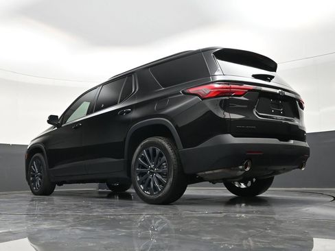 Used 2023 Chevrolet Traverse RS FWD image 23