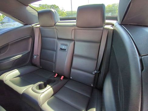 Used 2014 Volkswagen Eos FWD image 13