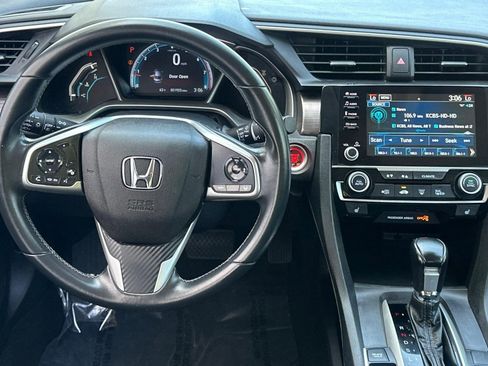 Certified 2020 Honda Civic EX image 27