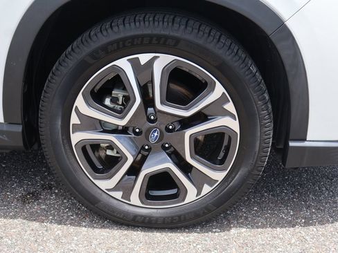 Used 2023 Subaru Ascent Touring AWD/4WD image 9