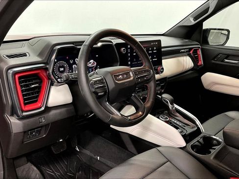 Used 2023 GMC Canyon AT4X image 16