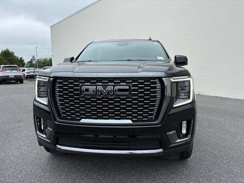 Used 2024 GMC Yukon XL Denali Ultimate AWD/4WD image 10