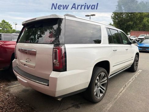 Used 2019 GMC Yukon XL Denali w/ Denali Ultimate Package AWD/4WD image 8