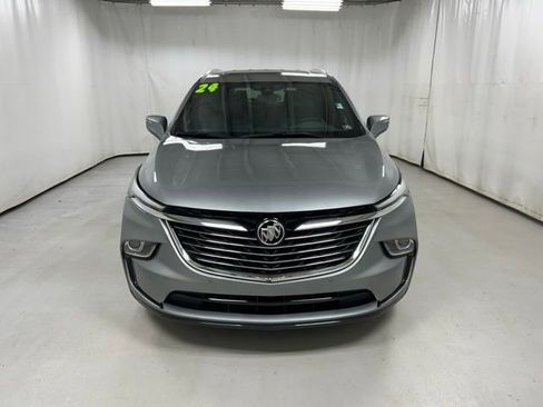 Used 2024 Buick Enclave Essence w/ Experience Buick Package AWD/4WD image 3