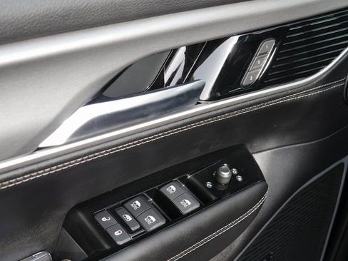 New 2026 Jeep Grand Wagoneer L 4WD w/ Premium Group I image 19
