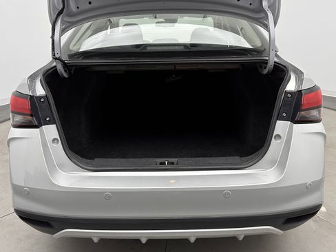 Used 2021 Nissan Versa SV image 27