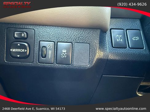 Used 2013 Toyota RAV4 Limited image 29