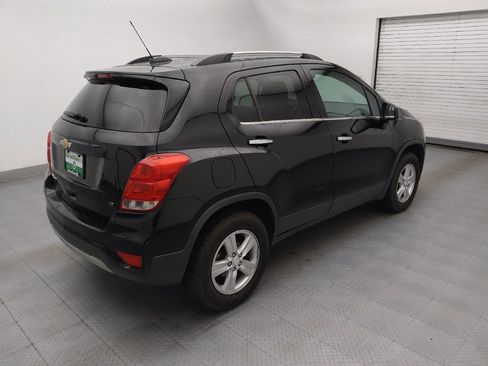 Used 2018 Chevrolet Trax LT w/ Sun & Sound Package AWD/4WD image 10