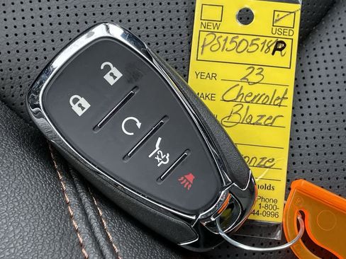 Used 2023 Chevrolet Blazer Premier image 33