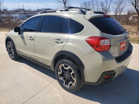 Used 2016 Subaru Crosstrek 2.0i Premium image 4