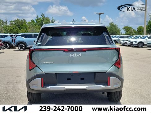 New 2027 Kia Seltos S FWD image 5