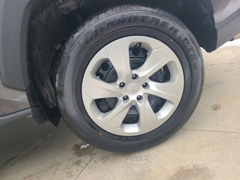 Used 2023 Toyota RAV4 LE image 11