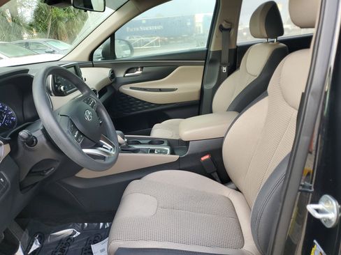 Used 2019 Hyundai Santa Fe SE image 20