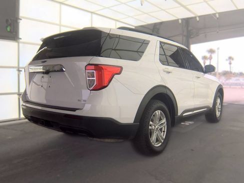 Used 2020 Ford Explorer XLT w/ Class III Trailer Tow Package AWD/4WD image 2