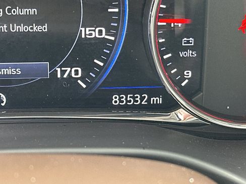 Used 2023 GMC Acadia SLT w/ Technology Package AWD/4WD image 17