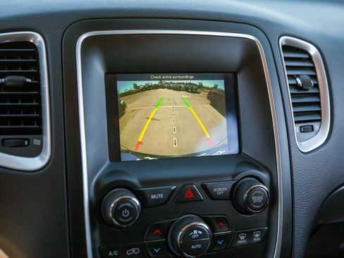 Used 2020 Dodge Durango SXT w/ 3rd Row Seating Group AWD/4WD image 17