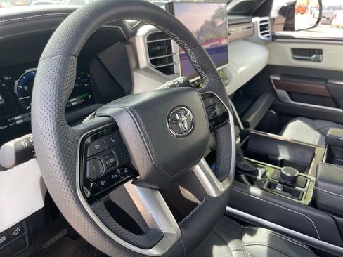 Used 2025 Toyota Sequoia Capstone image 7