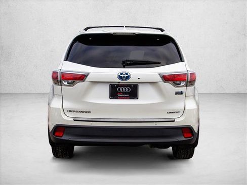Used 2016 Toyota Highlander Limited Platinum image 6