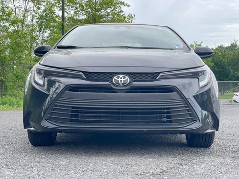 Used 2026 Toyota Corolla LE w/ LE Premium Package FWD image 12