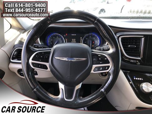Used 2018 Chrysler Pacifica Touring-L Plus w/ Advanced Safetytec Group image 13