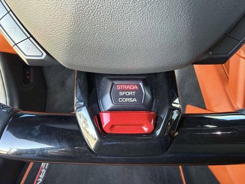 Used 2018 Lamborghini Huracan LP 610-4 image 36