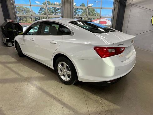 Used 2024 Chevrolet Malibu LS w/ Driver Confidence Package image 3