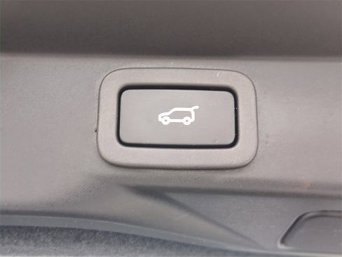 Used 2015 Land Rover Range Rover Sport Supercharged image 15