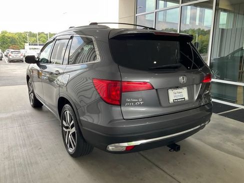 Used 2016 Honda Pilot Touring image 22
