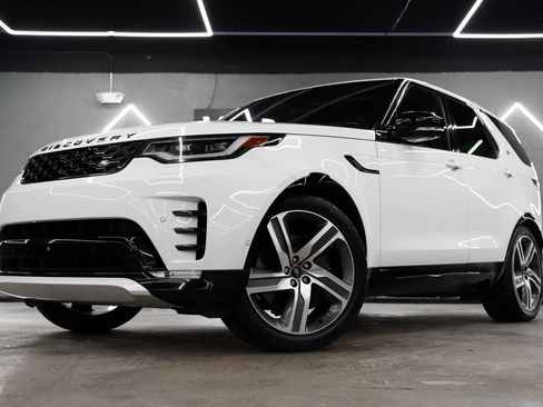 Used 2022 Land Rover Discovery HSE R-Dynamic AWD/4WD image 2