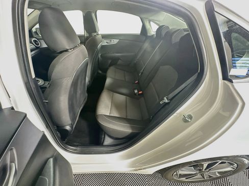 Used 2024 Kia Forte LXS FWD image 25
