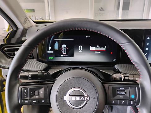 Used 2025 Nissan Kicks SR w/ Illumination Package image 66