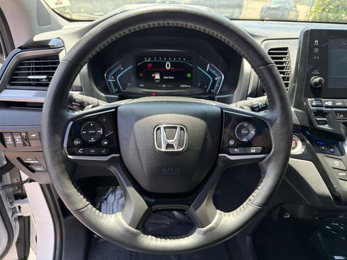 Used 2024 Honda Odyssey Elite image 16