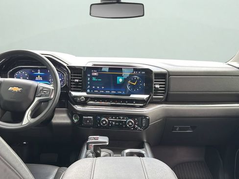 Used 2024 Chevrolet Silverado 1500 LTZ AWD/4WD image 18