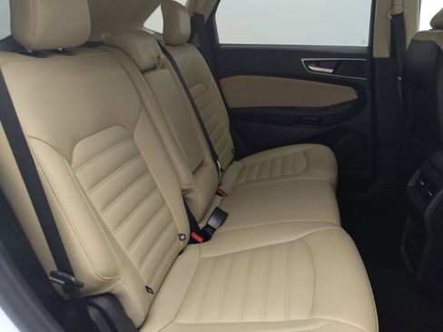 Used 2023 Ford Edge SEL image 19