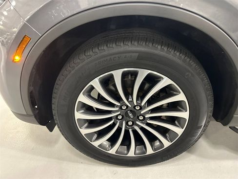 Used 2022 Lincoln Aviator AWD w/ Premium Package image 7