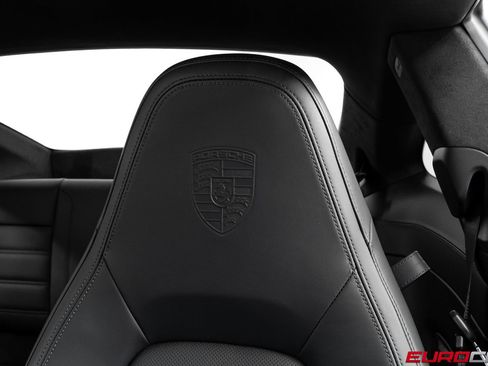 Used 2025 Porsche 911 Turbo AWD/4WD image 40