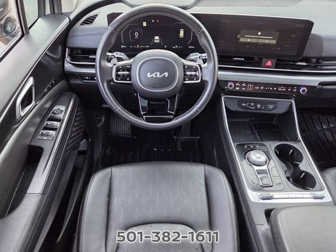 Used 2025 Kia Carnival SX w/ SX Dark Edition Package FWD image 12