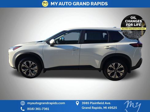 Used 2023 Nissan Rogue SV AWD/4WD image 4