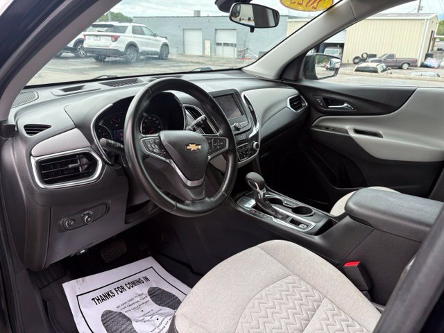 Used 2023 Chevrolet Equinox LT FWD image 3