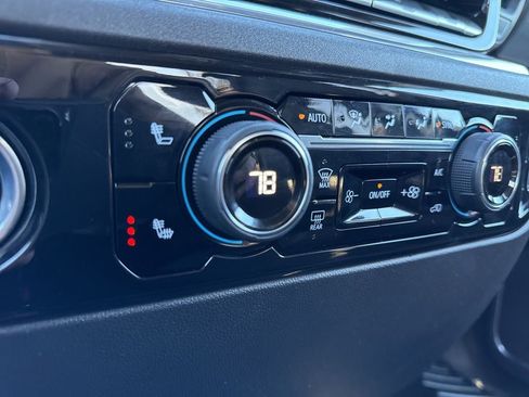 Used 2023 Chevrolet Silverado 1500 LT image 22