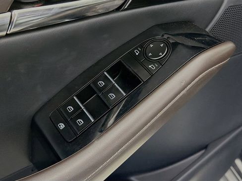 Used 2024 MAZDA CX-30 AWD 2.5 S w/ Premium Package image 21