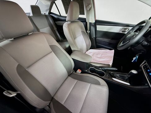 Used 2019 Toyota Corolla LE image 33