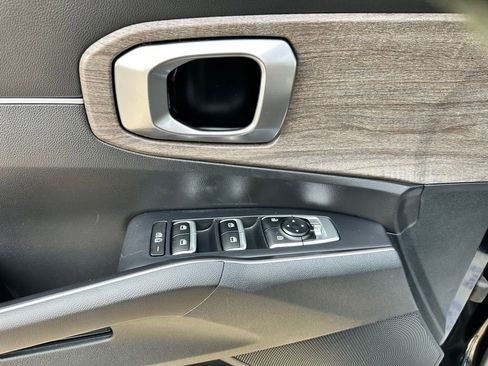 Used 2023 Kia Sorento X-Line EX image 17