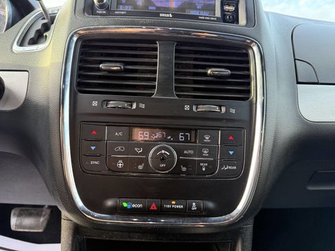 Used 2019 Dodge Grand Caravan GT image 24