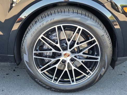 New 2026 Porsche Cayenne AWD/4WD image 11