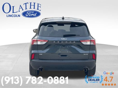 Used 2022 Ford Escape SE w/ SE Sport Appearance Package image 4