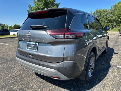 Used 2023 Nissan Rogue S AWD/4WD image 10